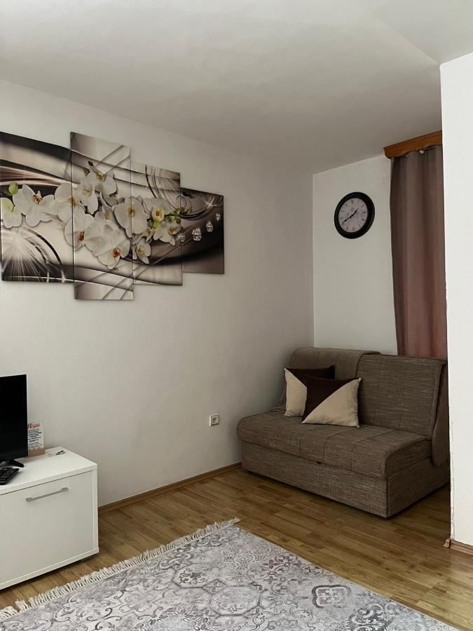 Apartman Reyan ไยเซ ภายนอก รูปภาพ